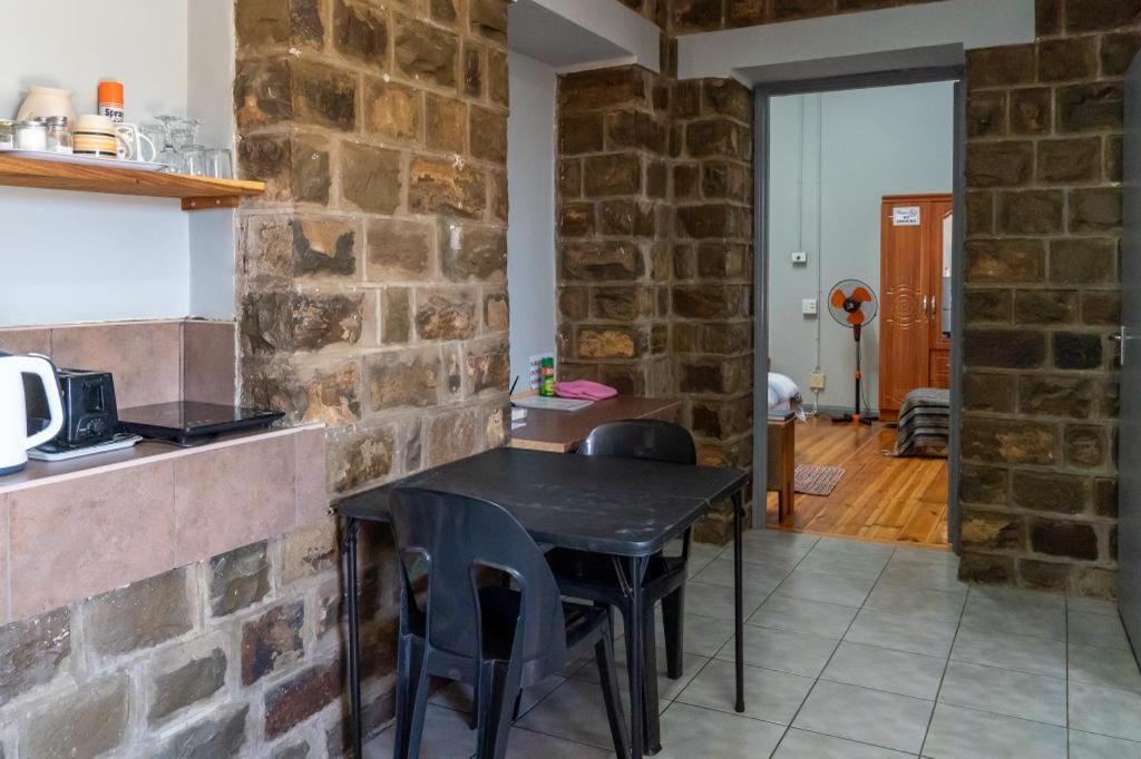 Готель Keetmanshoop Self-Catering Екстер'єр фото