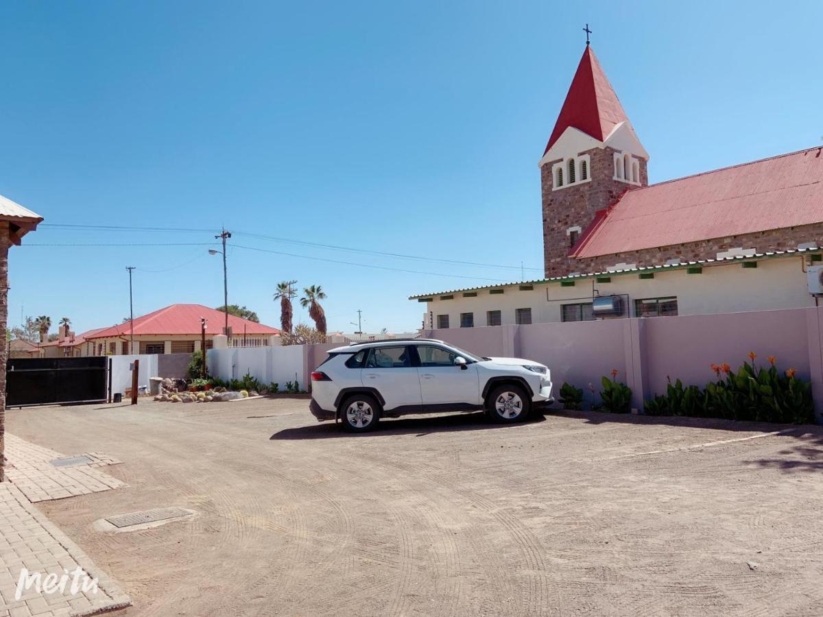 Готель Keetmanshoop Self-Catering Екстер'єр фото