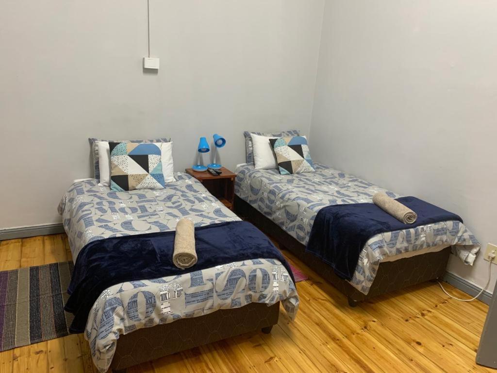 Готель Keetmanshoop Self-Catering Екстер'єр фото